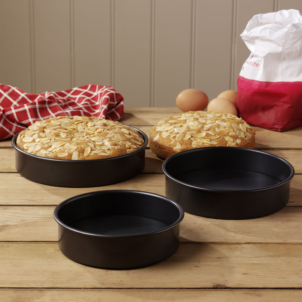 NonStick Loose Bottom Shallow Cake Tin 18cm / 7in Loose Bottom Cake