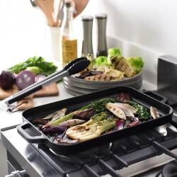 Secondary image for image of Cast Iron Rectangular Griddle 24x36cm Matte Black