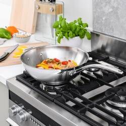 Secondary image for image of Professional Stainless Steel Wok Uncoated 30cm