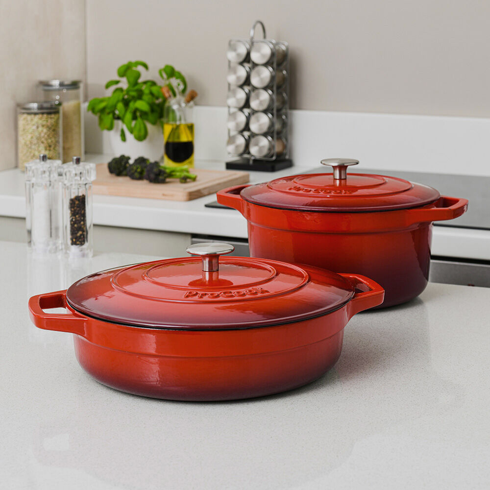 28cm / 3.9L Shallow Induction Casserole with Tough Enamel Coating ProCook Cast Iron Casserole Dish Graduated Red 