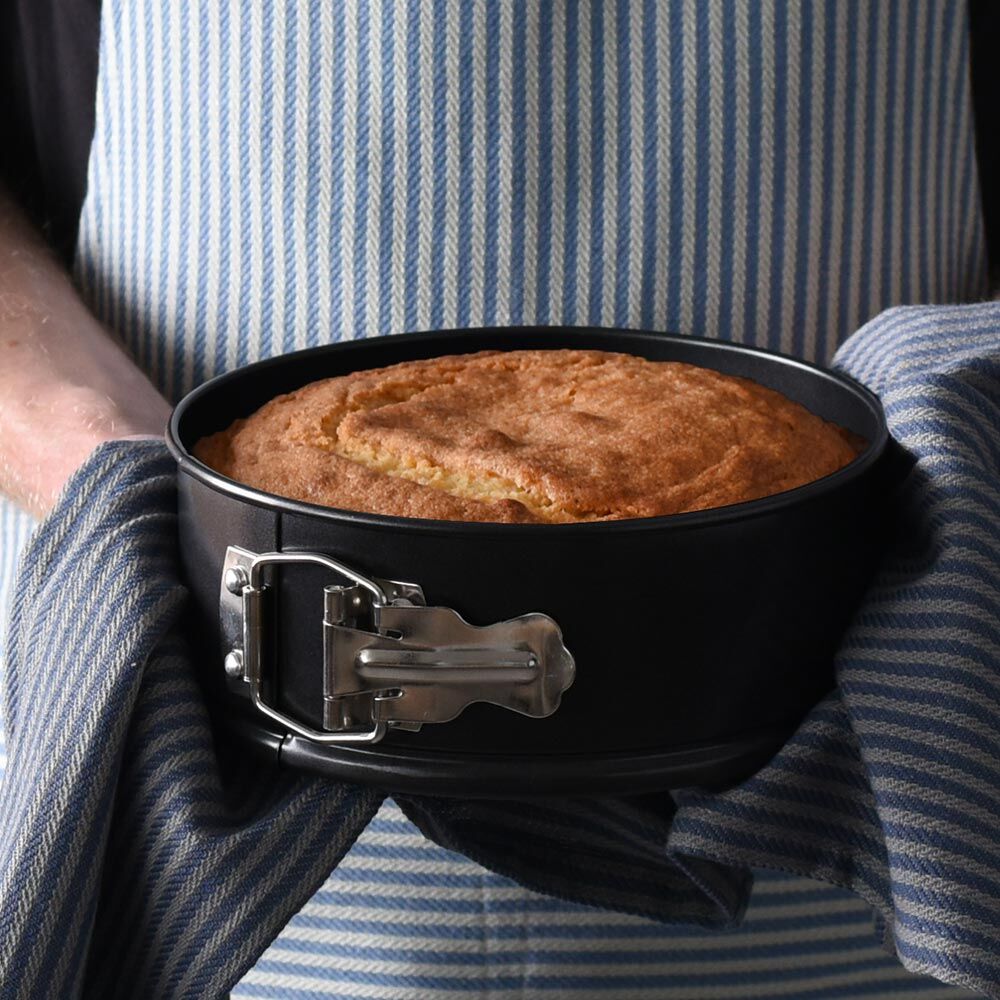 Buy WILTSHIRE HEAVY DUTY NON-STICK SQUARE CAKE TIN 20cm Online | Kogan.com.  The Wiltshire Square Cake Pan ensures your family and friends will be  impressed by the cake you serve, one that