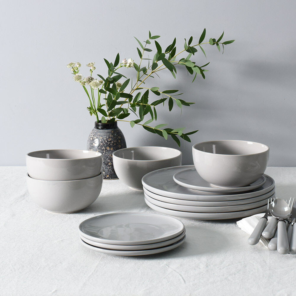 ProCook Stockholm Stoneware Dinner Set Light Grey Dinner Plates Side Plates and Deep Bowls for 6 Table Settings with Simple Modern Scandinavian Style 18 Piece 
