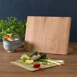 Secondary image for image of Oak Magnetic Knife Block 8 Piece