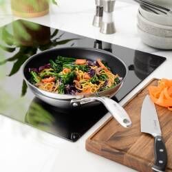 Secondary image for image of Professional Stainless Steel Wok 26cm