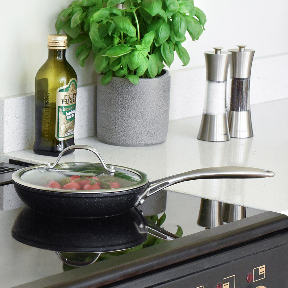 Professional Granite Frying Pan with Lid 20cm