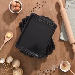 Main image for image of Enamel Baking Tray Set 4 Piece 31 x 23cm